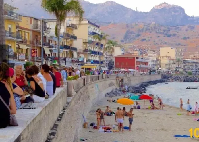 Dahlia Giardini-taormina ジャルディーニ・ナクソス